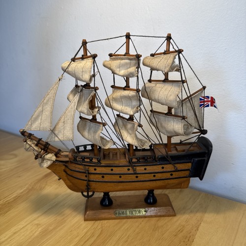 Vintage hms victory - vintage, ship