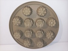 Pampered Chef Silicone Floral