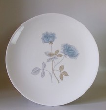WEDGWOOD ICE ROSE 270mm DINNER PLATE - GREAT CONDITION