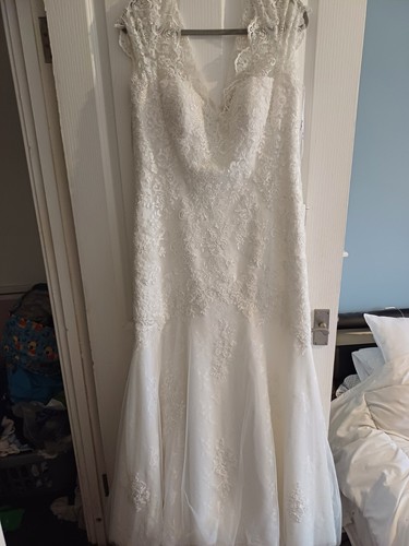 Stunning new with tags wedding - stunning,