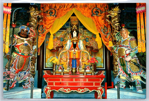 The gilded statue lord guan - gilded,