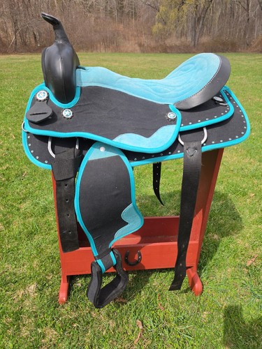 Synthetic western saddle - synthetic,