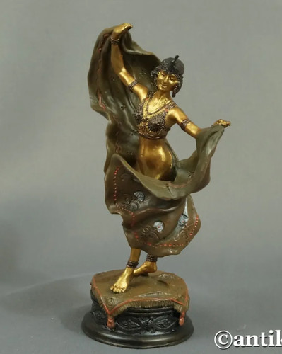 Bronze woman statue - bronze, dancer