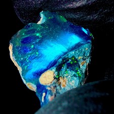 Black fire Opal, natural opal