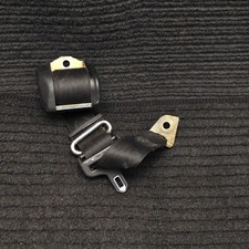 A2018601685 Mercedes W126 S W201 190 E W123 Rear Seat Belt Safety - Outside L/R