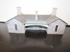 BACHMANN RESIN COTTAGES FOR TRAIN LAYOUT OR SIMILAR