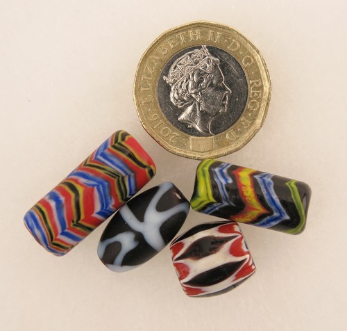 Four glass trading - , beads