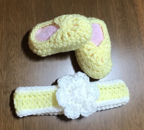 Crochet handmade baby booties - baby,