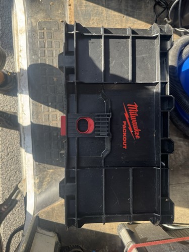 Milwaukee packout tool box - milwaukee,