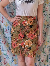 Vintage size 10 olive & orange