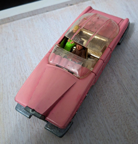 Dinky toys 100 - dinky, lady