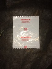 Honda EU20i EU 20i Invertor suitcase Generator Valve stem seal genuine part