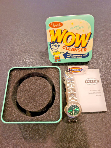Fossil watch with original tin