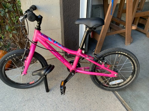 Scarce saracen girls bike - scarce, 16"
