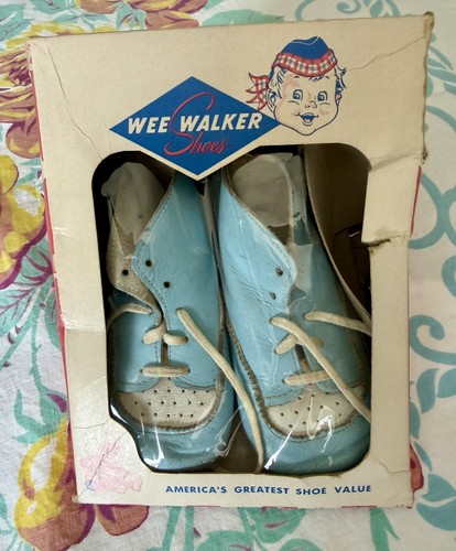 Vintage 1950s wee walker - wee, blue