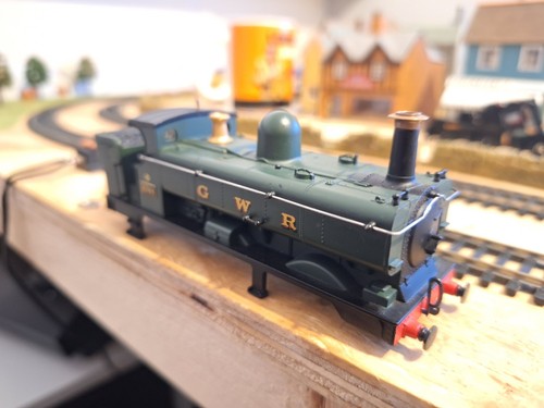 Hornby pannier tank - hornby,