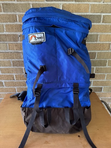 Vtg lowe alpine - lowe, trek