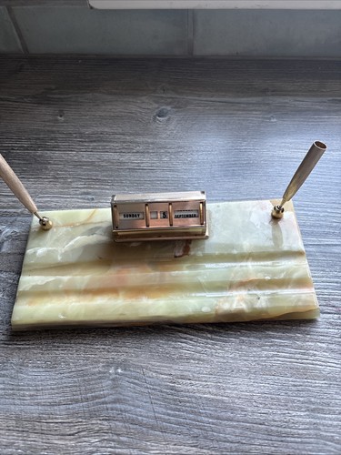 Perpetual desk calendar - desk, on
