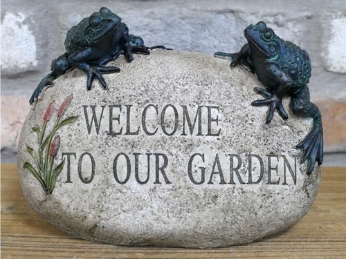 Welcome our garden frog - to,