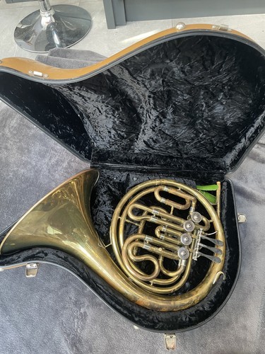 Double french horn - french,