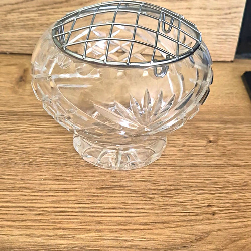 Unmarked clear glass round - glass,