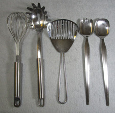 5 Lovely Vintage Kitchen