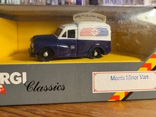 CORGI C959 Morris Minor Van Smiths Crisps Boxed