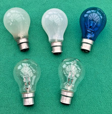 5 bayonet b22 Incandescent Bulbs - daylight x1 - halogen x2 - filament x2 - used