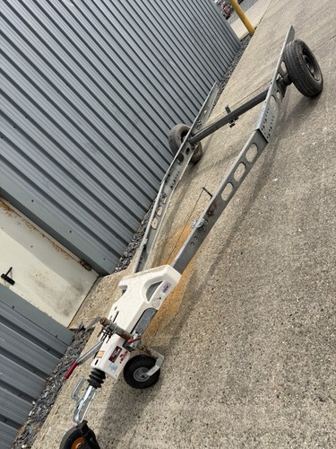 Single axle braked trailer - braked,