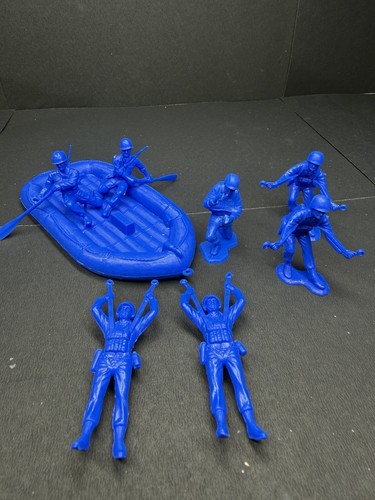 Plastic blue army - plastic, men