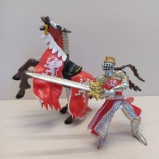 Papo Fantasy World Red Dragon Knight Action Figure with Matching Mount 2006/2016