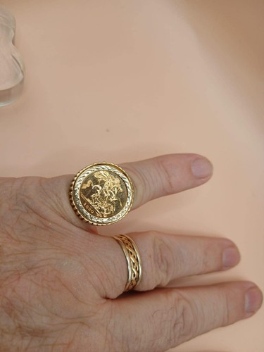 Carat gold 2 sovereign - 22,