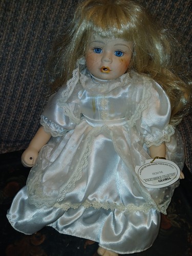 Hand painted porcelain doll - hand,