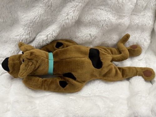 Scooby doo laying - doo, plush