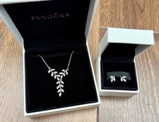 Pandora, Never Used, Shimmering leaves Matching Set Necklace & Stud Earrings