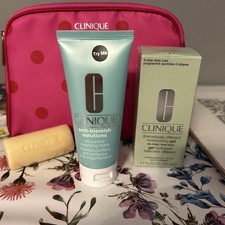 Clinique, Gift Set Kate Spade Cosmetic Bag, With 3 Large Items