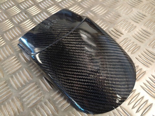 Carbon fibre suzuki gsf650 - carbon,