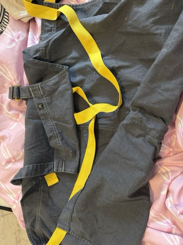 apron