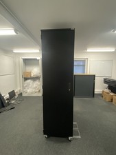 42U Server rack Cabinet 600 (W) x 800 (D) Free Standing data cabinet 
