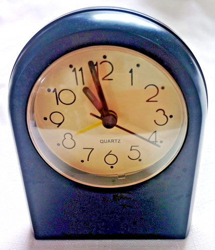 Modern small quartz battery - modern,