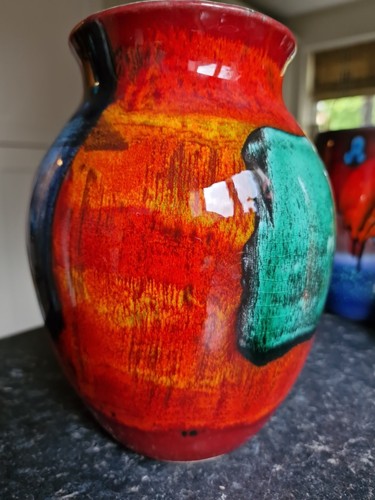 Large poole pottery - poole, volcano