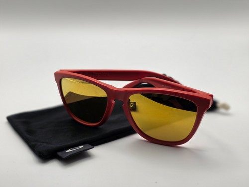 Oakley frogskins red frame - oakley,