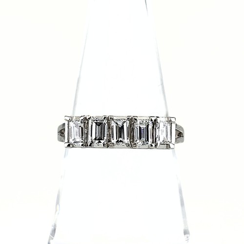 Melee diamond design ring - melee,