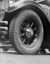 Dunlop car tire in Paris