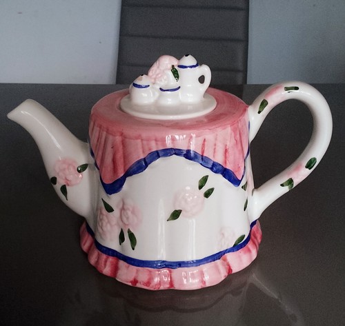 Ceramic decorative table scene - decorative,
