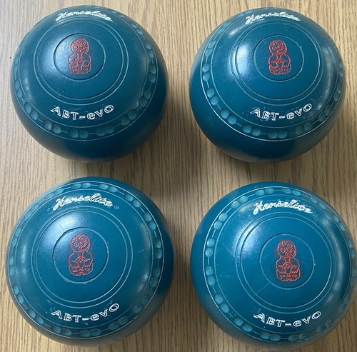 Henselite lawn bowls - of, 4