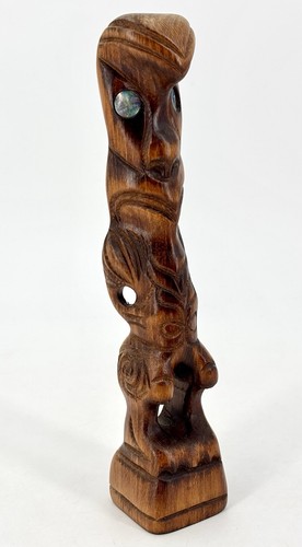 Hand carved new zealand - new, maori