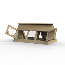 4'5 x 2'6ft Wooden Chicken