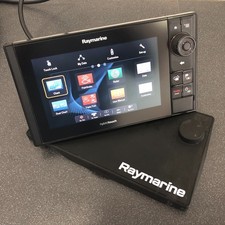 Raymarine ES98 MFD/Chartplotter with integral GPS (Faulty Touchscreen)