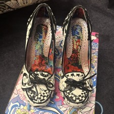 In Box Ladies Shoes Irregular